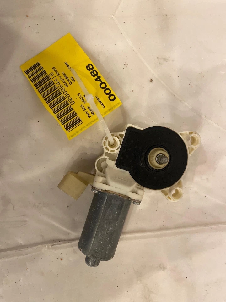 2006 - 2011 MERCEDES BENZ CLS500 Rear Power Window Motor Right Passenger Side RH - Image 2 of 4