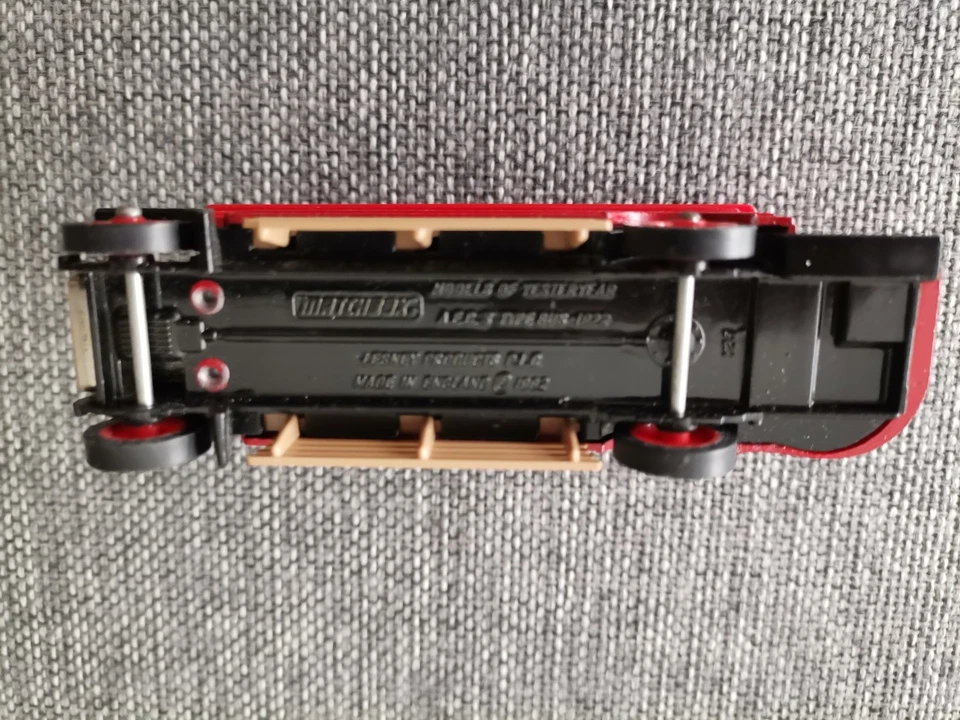 A.E.C.S. Type Bus 1922 Matchbox Models of Yesteryear vintage Made in England by - Photo 3/3