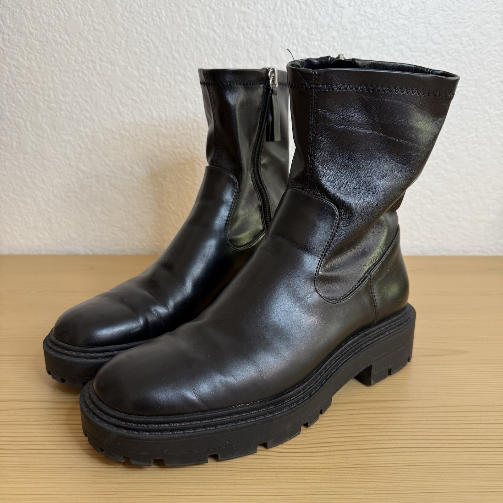 SAOLA Stivali Chelsea ZARA in pelle nera taglia 37 suola a strappo punk gotico