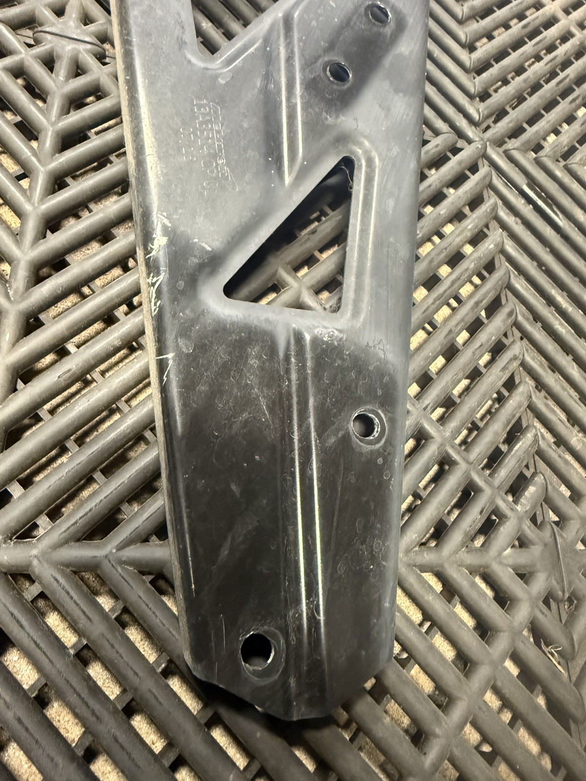 2018 Mclaren 570s Rear RH Right Pillar Brace Bracket Support 13A3514CP