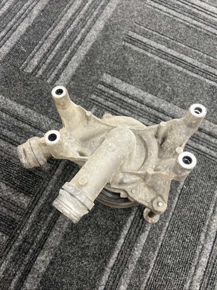 Carcasa bomba de agua refrigerante diésel 11-16 Ford F250 F350 6,7 6,7 L OE Bc3Q-8501-Fa Foto 4 de 4