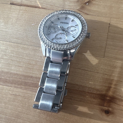 Fossil Riley Women s Chronograph Quartz Watch 38mm Silver Steel 50m