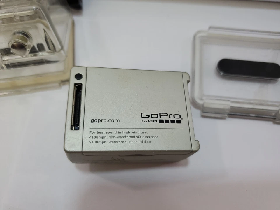 Videocámara de acción GoPro Hero 2 HD2-14 - para piezas o reparación  Foto 4 de 4