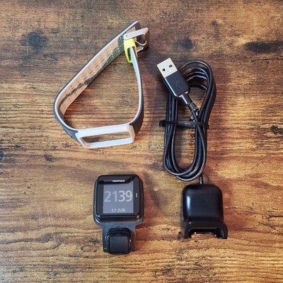TomTom Multi Sport GPS Watch 8RS00   Running Cycling Swimming   Black - Tested