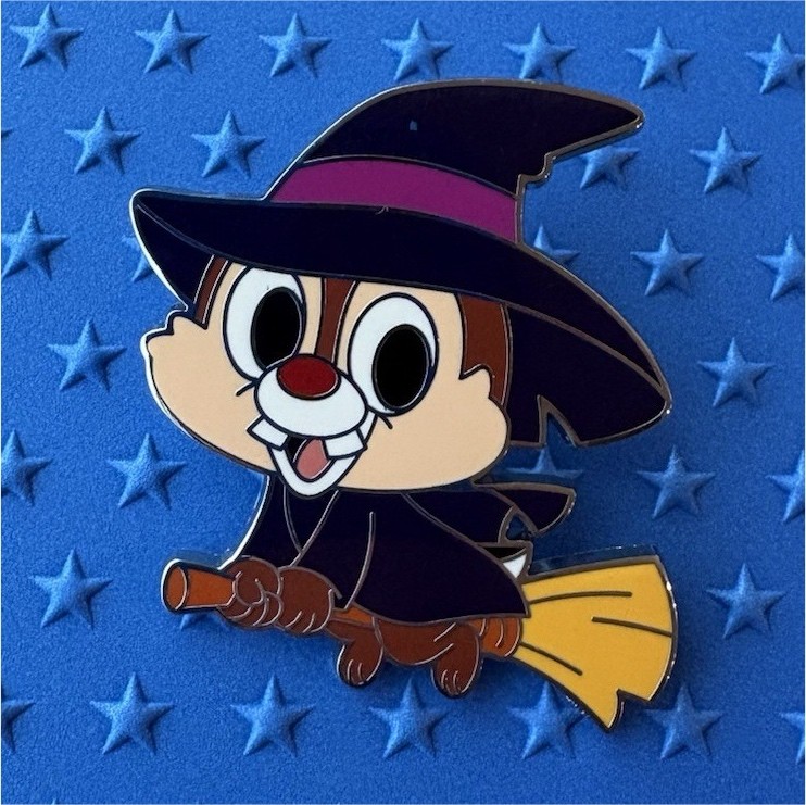 Disney Trick or Chipmunk Halloween Dale Witch on Broom Pin