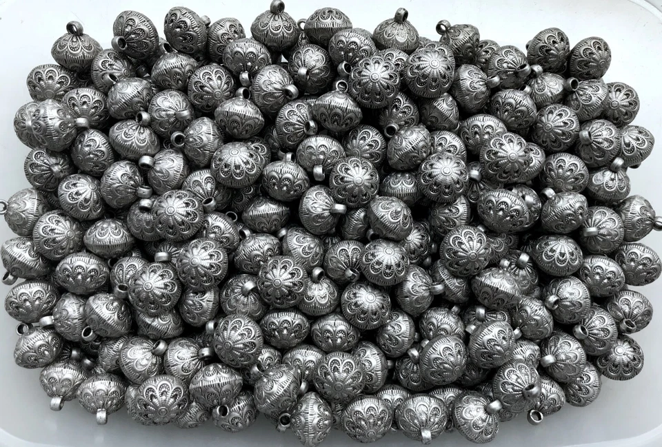 Small 11mm 15mm Aged Antique Silver Filigree Ball Shank Button Buttons Q7 Q7A