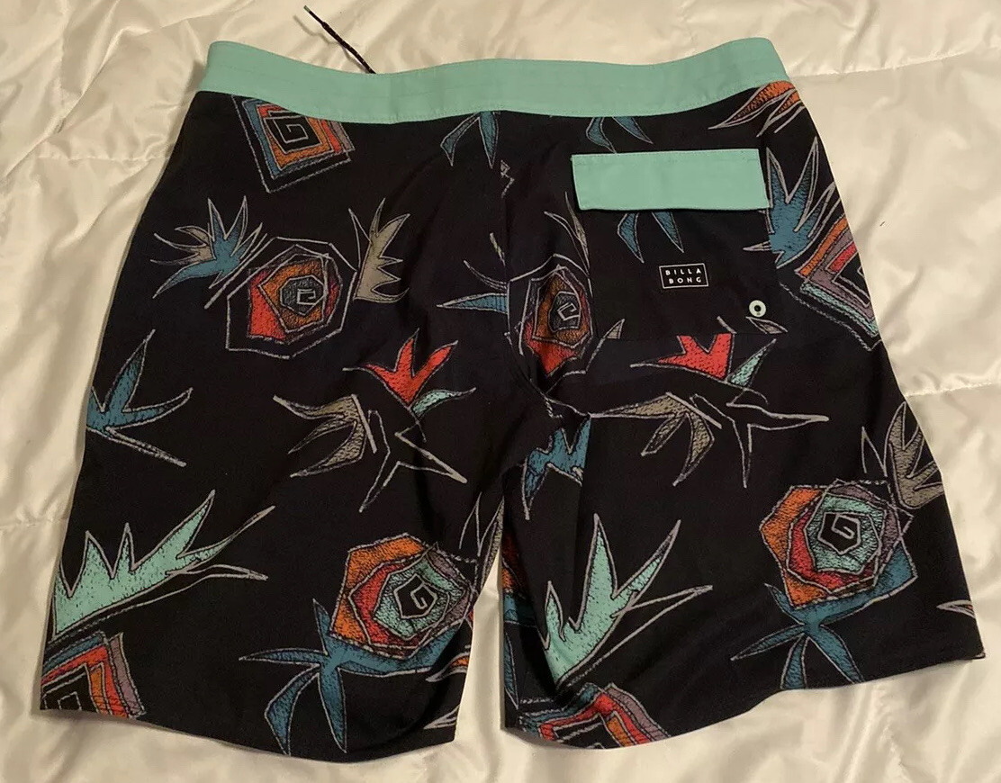 Billabong Recycler Sundays Airlites Men’s Multi-Color Geometric Board Shorts.NWT image 2