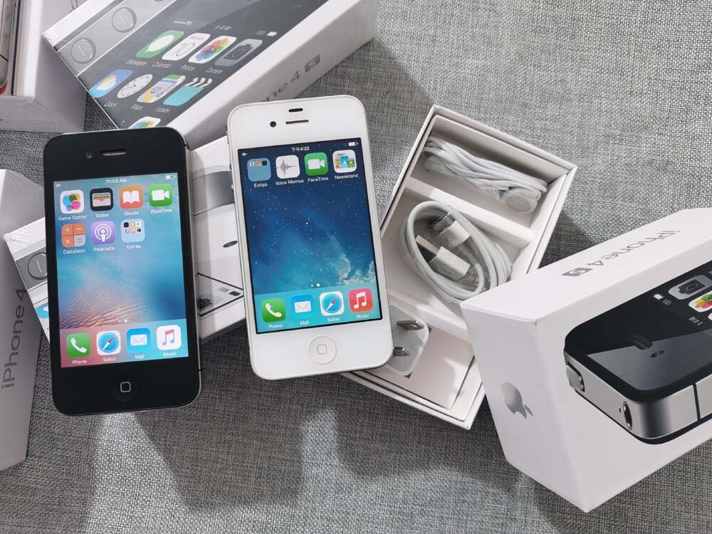iPhone4s 64GB 動作可能 BOX付き Apple iPhone 4 4S 8 16 32 64GB iOS 6 7 9 Unlocked 3G good