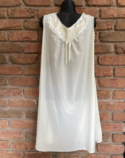 Vintage 70s Barbizon Nightgown Lace Floral USA Unknown Size