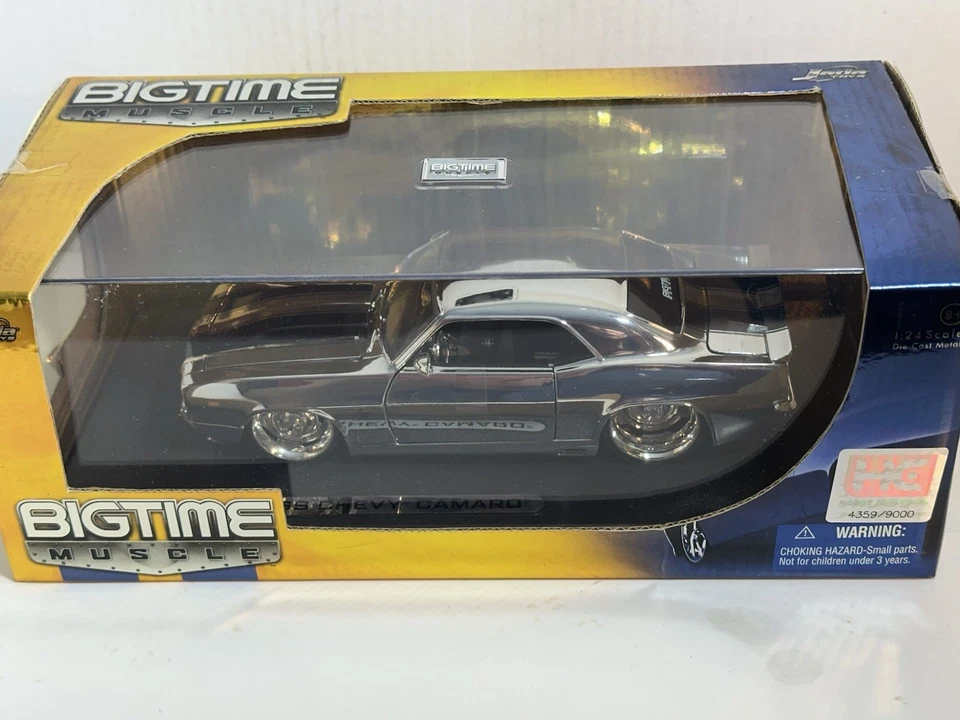 JADA 1967 SHELBY GT500 1:24 CHROME LIMITED 4359 / 7500 IN HARD ACRYLIC BOX #67 - Image 2 of 4