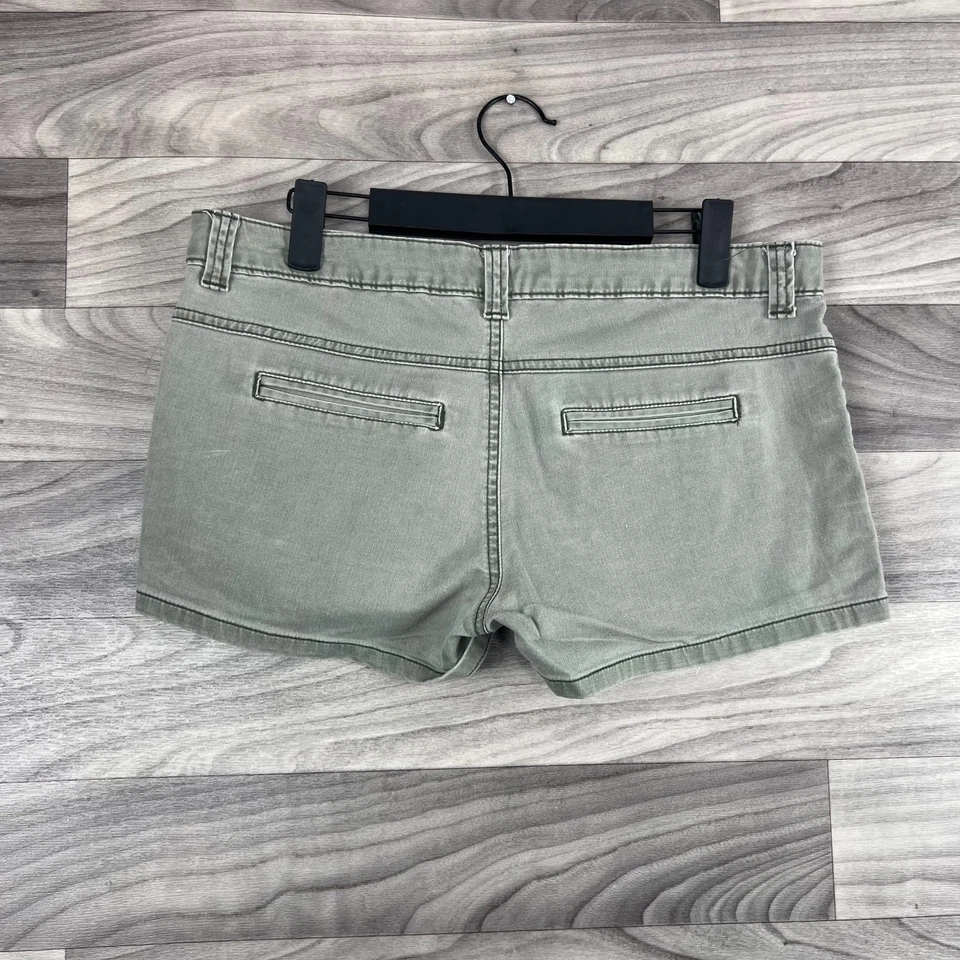 L.e.i Cargo Shorts Women's 7 (31 W) Green Denim Stretch Low-Rise Utility Pockets - Image 2 of 4