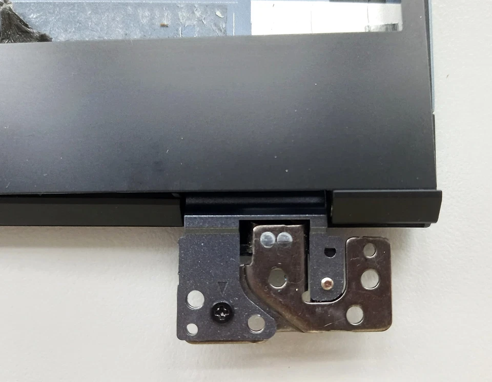 MSI GE66 Raider Display Abdeckung/Rahmen/Kamera/Set 541A418 S1F-0009210-B36 - Bild 4 von 4