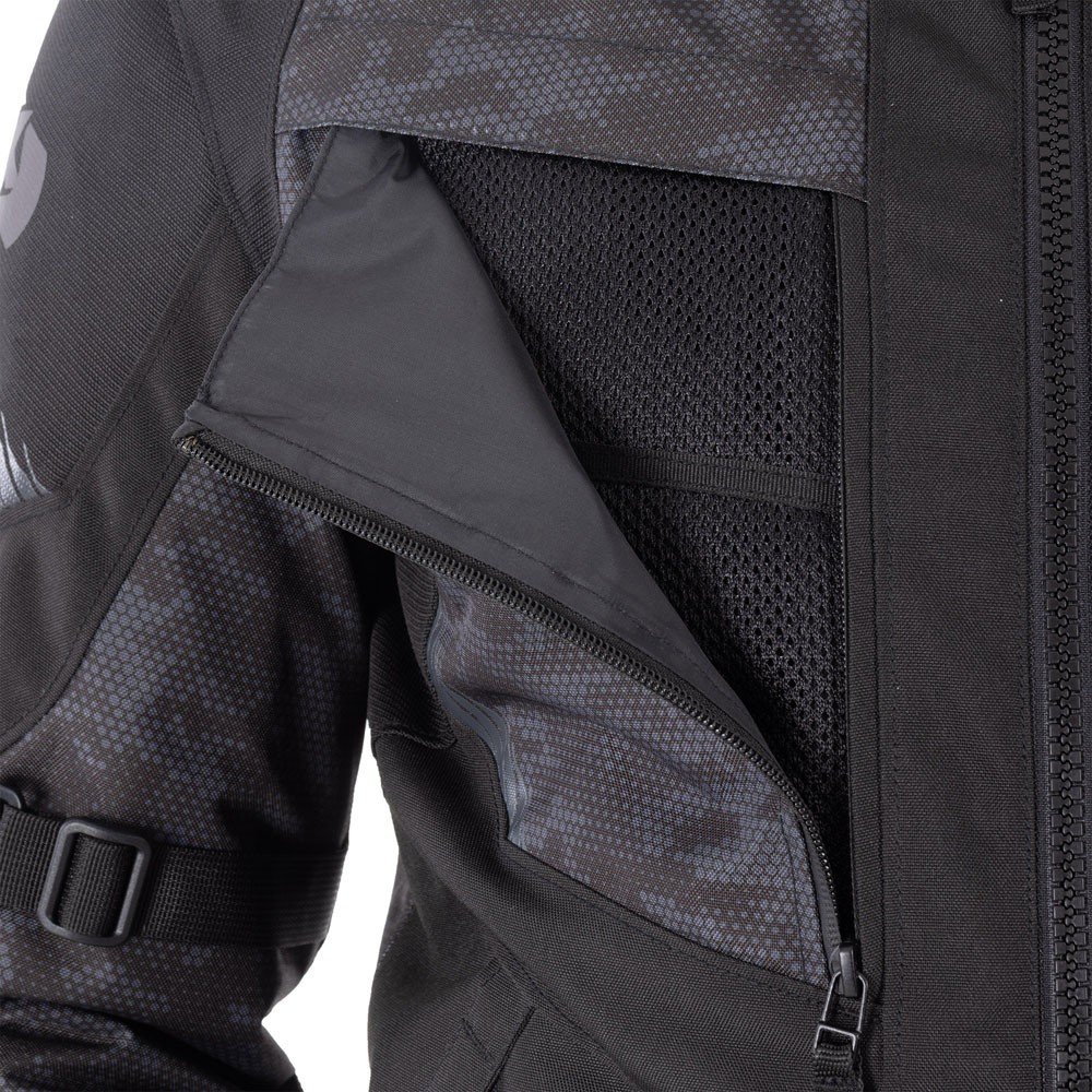 Black Camo — photo 5 of 7