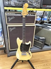 FENDER Mustang E-Gitarre Kultmodell gebraucht JP