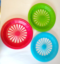 Qty 12 GREEN RED BLUE PAPER PLATE HOLDERS PICNIC BBQ 10 in