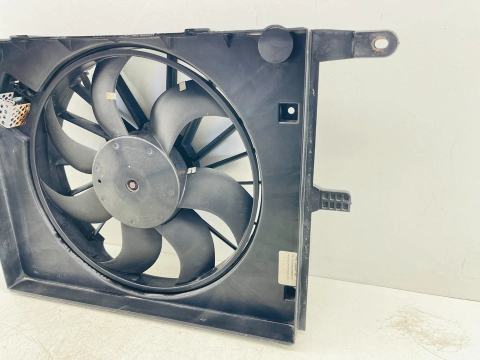 2006-2009 Pontiac Solstice Radiator Fan Motor Shroud Assembly OEM 12244001 - Image 3 of 4