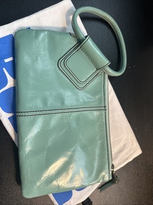 HOBO Sable Leather Wristlet Clutch   Mint Green   Excellent Condition