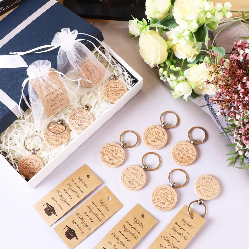 Paquete de 25 llaveros de graduación a granel regalos de graduación para él su clase de 2024 G... Foto 2 de 4