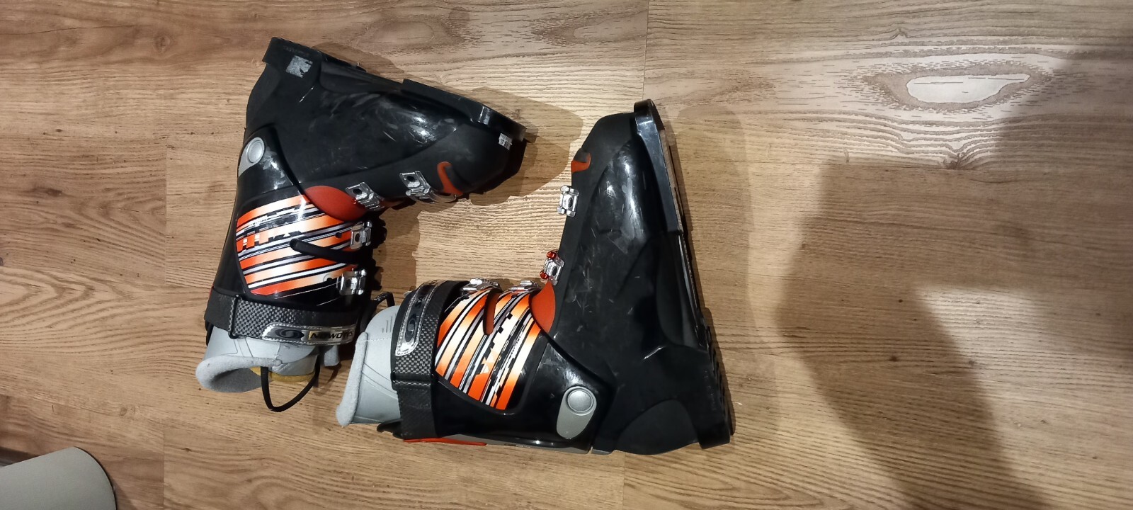 salomon mens ski boots 28.5 eBay