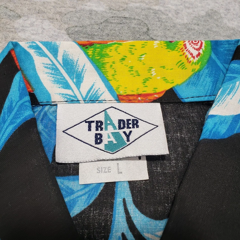 Vintage Trader Bay Shirt Mens Large Blue Parrot Hawaiian Beach Made USA NWT  - Image 4 of 4