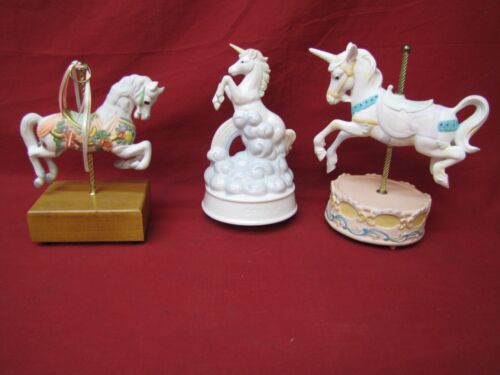 Lot of 3 Assorted Wind Up Musical Horses - Picture 1 of 8