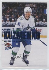 2023-24 Upper Deck Fleer Ultra Blue Foil 32/399 Andrei Kuzmenko #12 1rh3