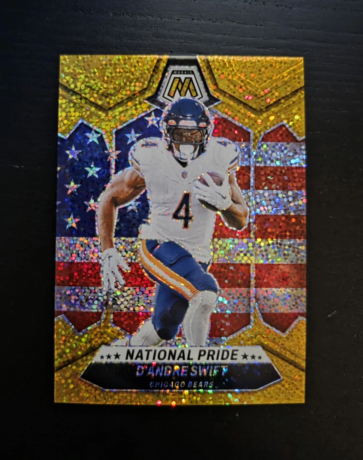 2024 Mosaic D'Andre Swift #260 National Pride Gold Sparkle Prism /24