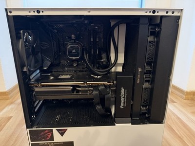 High End Gaming PC Ryzen 9 5900X / RX 6900 XT / 32GB RAM / ASUS Rog Strix x570 