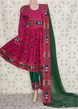 afghani women traditional dress