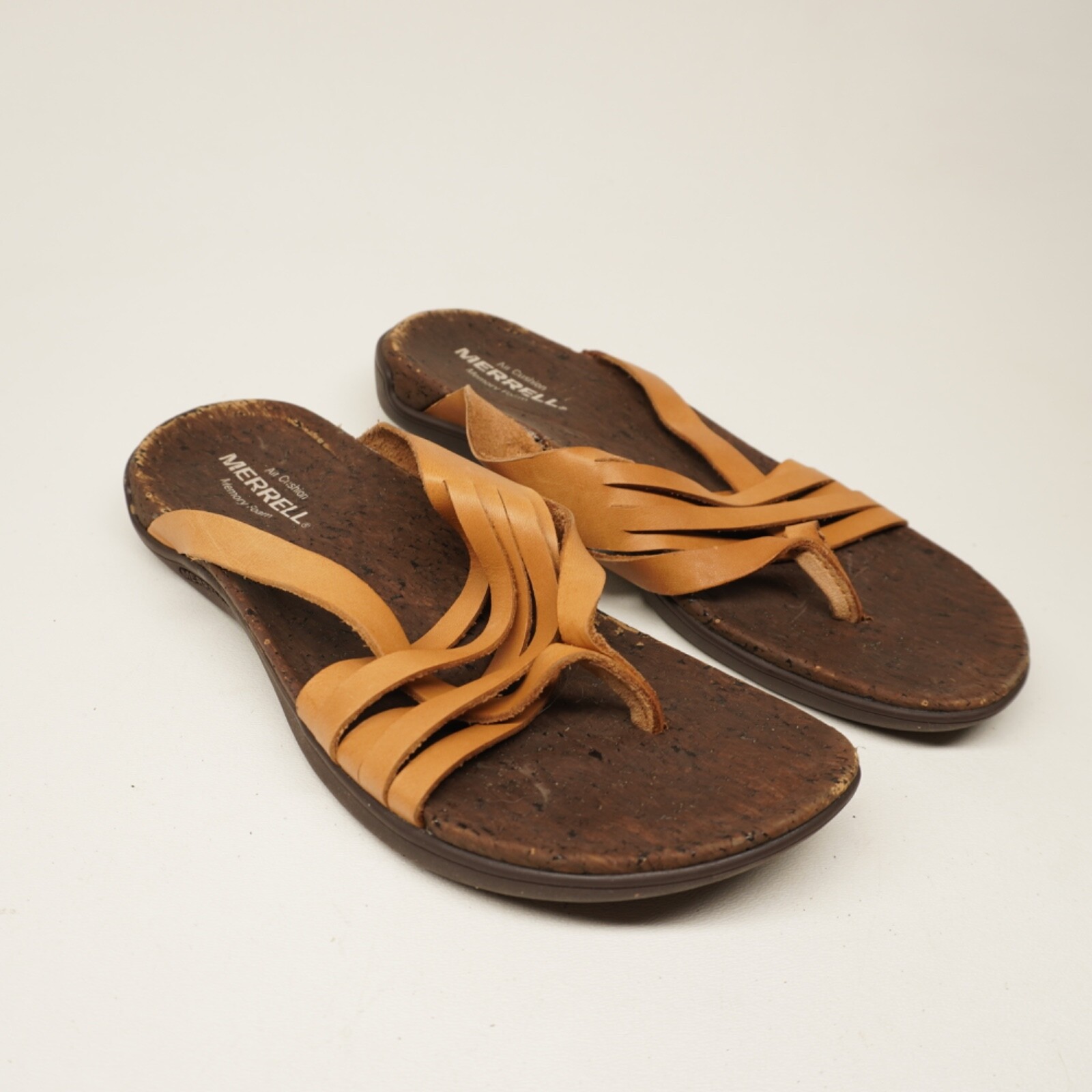 In perfette condizioni! Sandali perizoma Merrell marrone chiaro da donna taglia 6 memory foam in pelle con cinturini