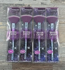 Real Techniques Brush Crush 304 FAN. Limited Edition.  Lot Of 4