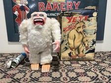 Vintage Rare Marx Yeti Abominable Snow Man Robot Battery Toy W Original Box