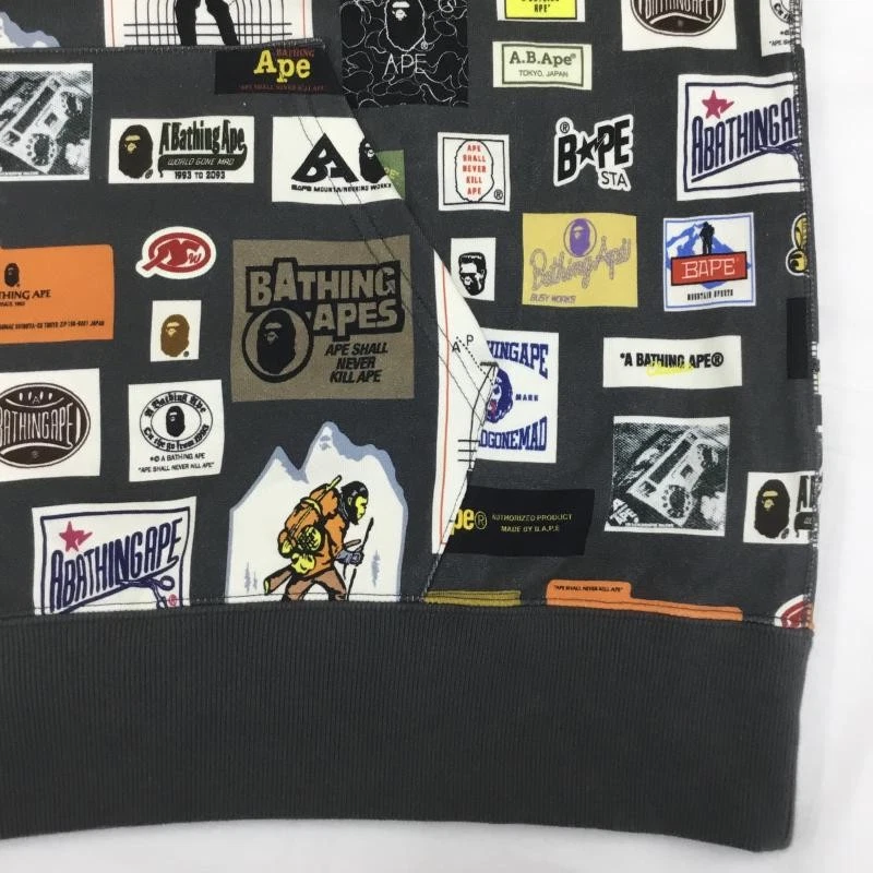 A BATHING APE (BAPE) Felpa con cappuccio manica lunga A Bathing Ape multi etichetta vestibilità rilassata