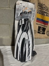 Mares Avanti Superchannel Full Foot Diving and Snorkeling Fins Size 3.5-4.5