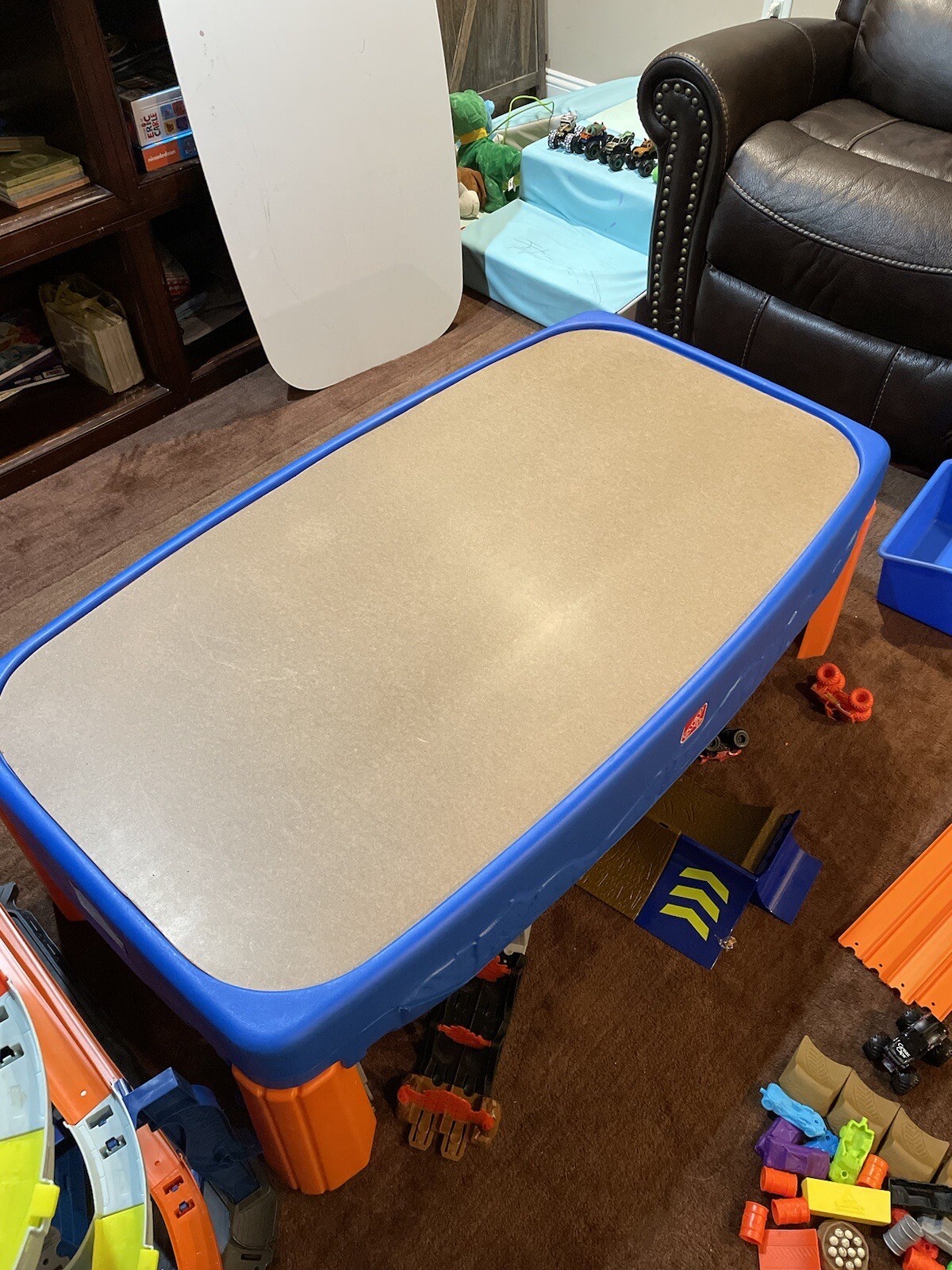 Customizable Monster Jam Play set & Hot Wheels Table Top Arena eBay