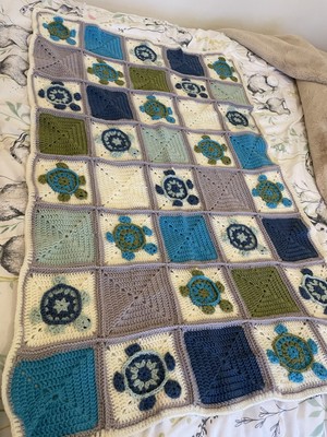 Handgefertigte gehäkelte Aran Grob Schoß Decke mit Schildkröten Schurwolle 36  x 54 