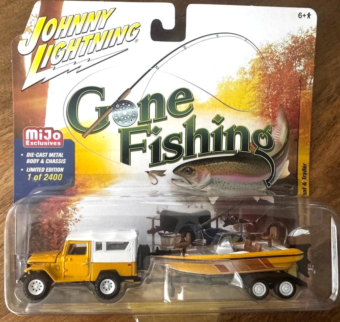 Johnny Lightning 1980 Toyota Land Cruiser Gone Fishing w/ Boat