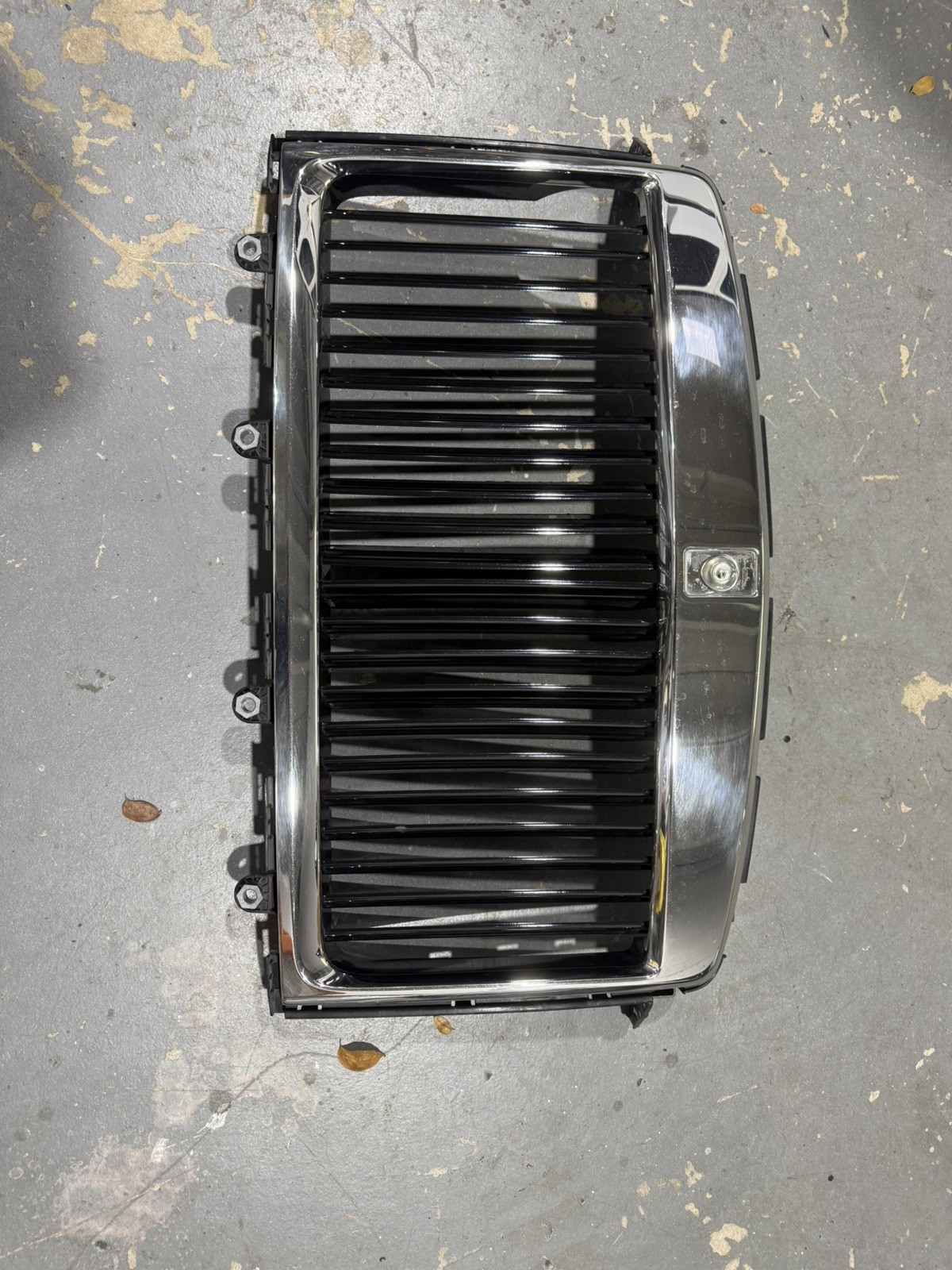 Rolls-Royce Cullinan Grill Front Radiator Grille Genuine OEM Rare