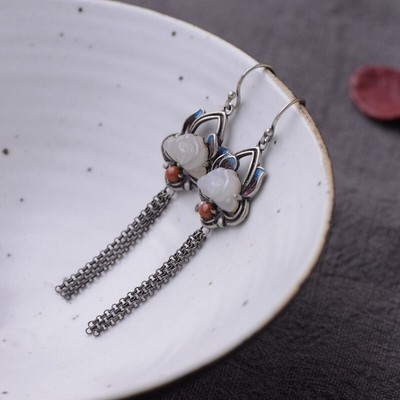 F05 Ohrringe Blüte aus heller Jade blau-lila Blütenblätter Silber 925 Quasten