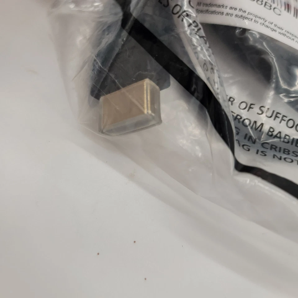 New Tripp Lite High Speed HDMI Cable 6-ft Model P568-006 [EJ20-1] - Image 4 of 4