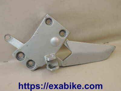 Repose-pied Avant Gauche Pour Yamaha XVZ 1300 Venture (1986-1993) - Réf. 1NL-27410-01-93 - Occasion
