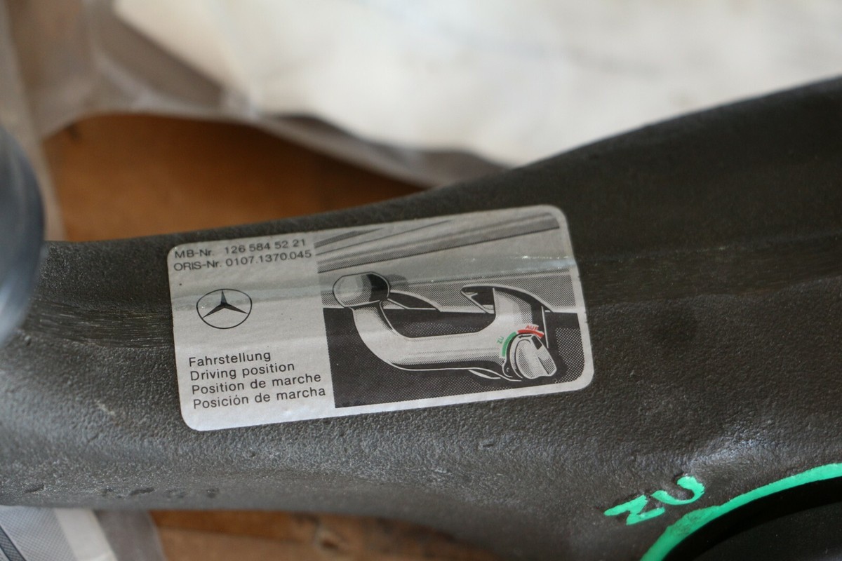 ORIGINAL Mercedes W126 W201 Anhängerkuplung Kugelkopf A1265845221  