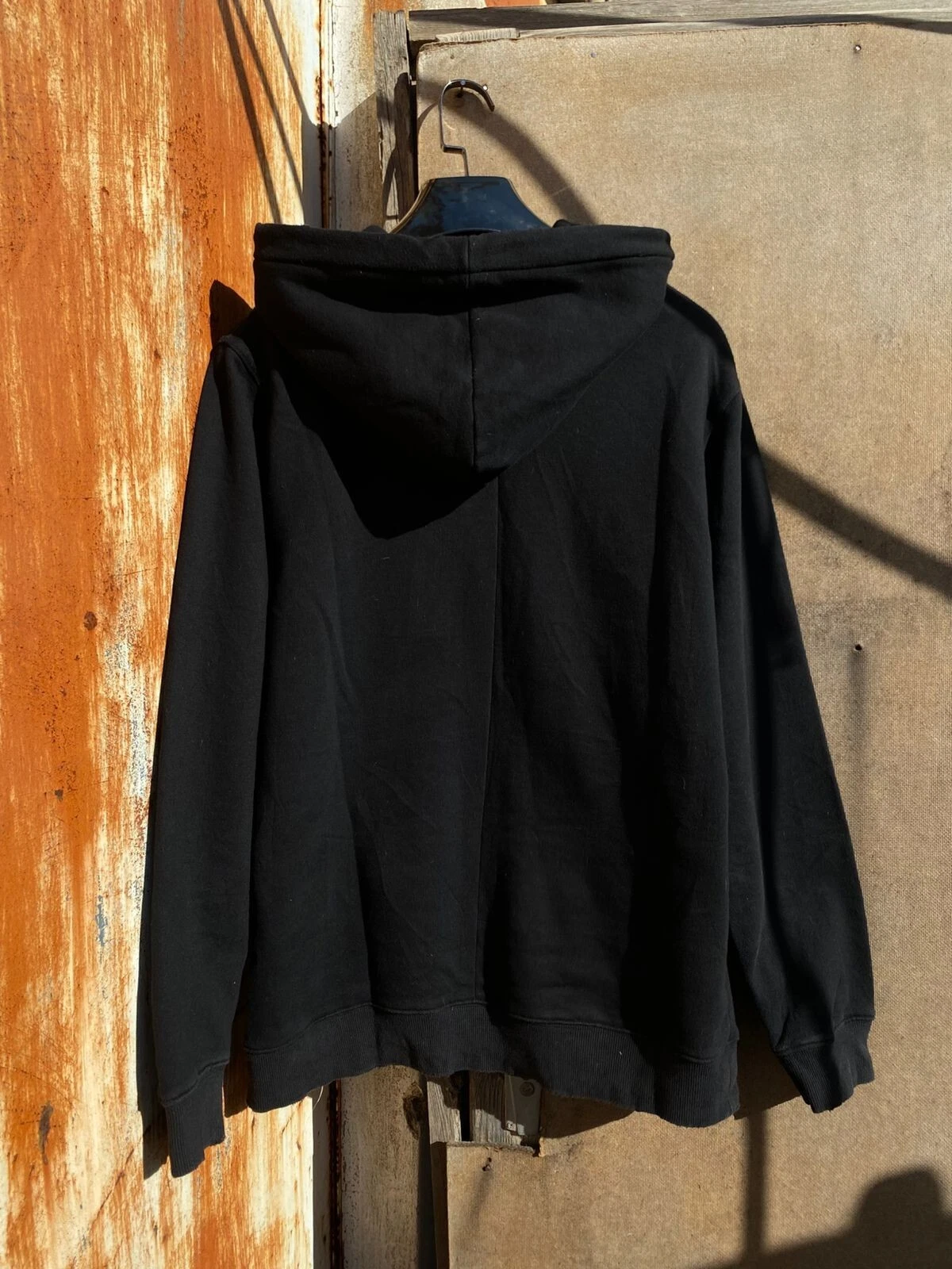 Felpa con cappuccio uomo Givenchy Destroyed