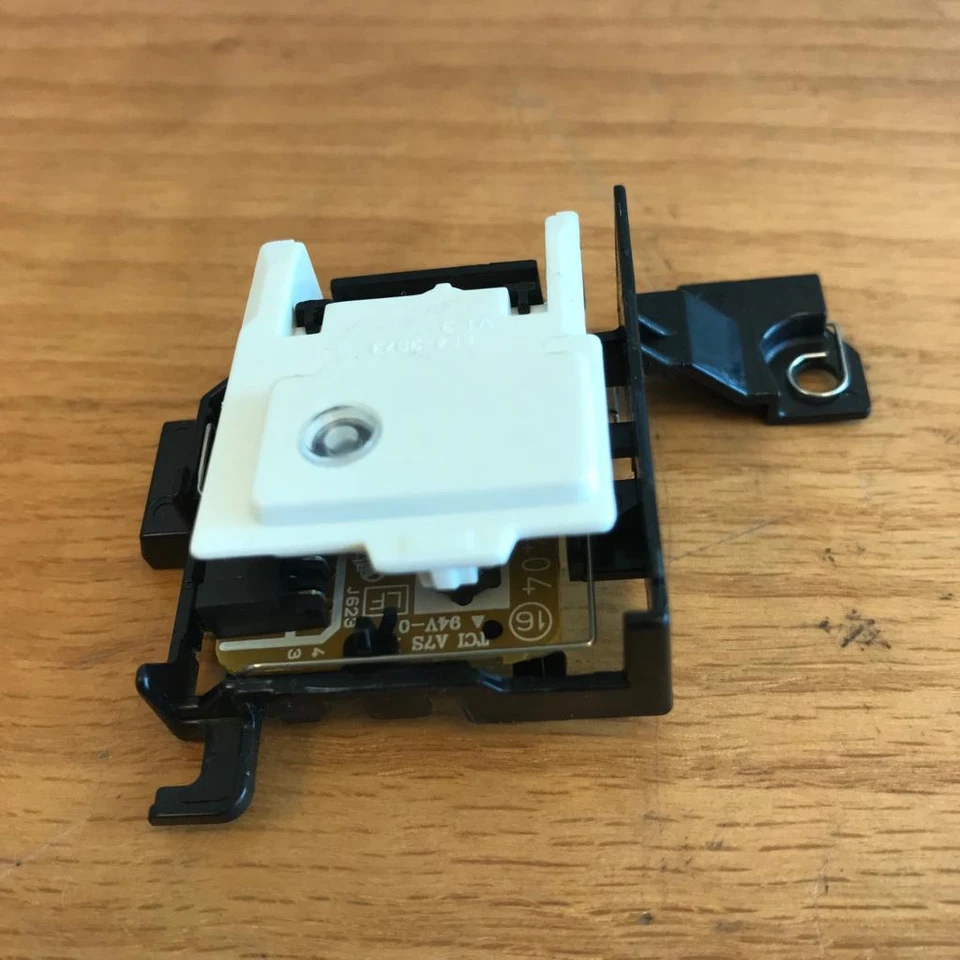 HP Color Laser Jet Pro MFP M479 RM2-7404 RC4-3873 Power Switch Assy - Image 3 of 4