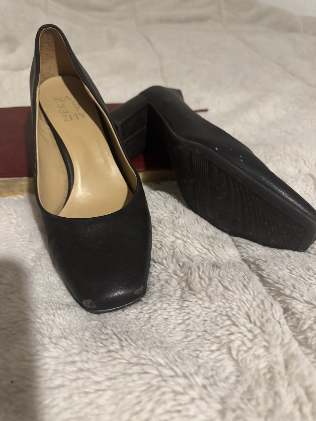 Naturalizer Black Solid Square Toe Block Heel Sli… - image 2