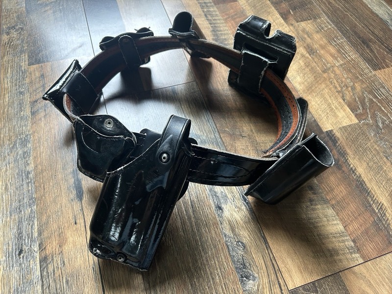 Safariland Leather Duty Belt with Holsters and Pouches 6280-8321 Black Leather