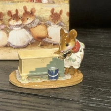 Wee Forest Folk M-266 Brushing Up- William Petersen - Very Detailed! With Box