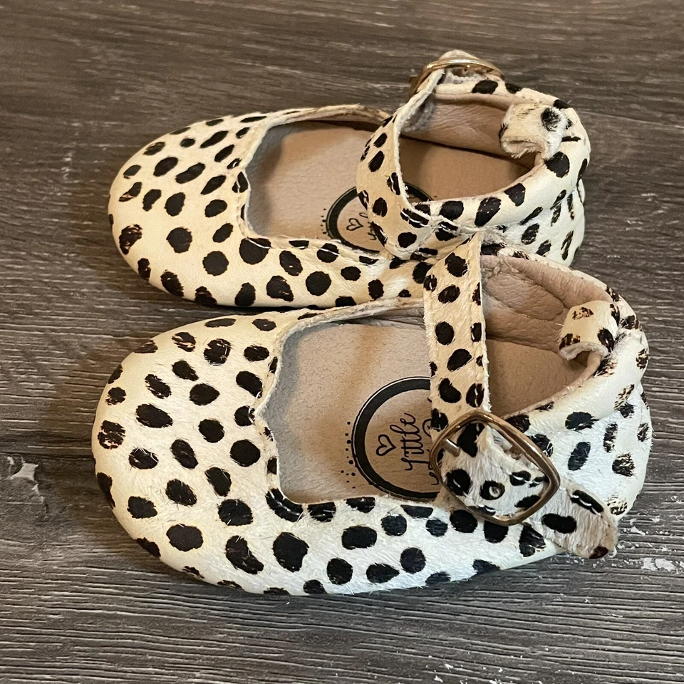 Zapato de Vestir Little Love Bug Talla 2 Cheetah Olivia Niña Infante Niño Hebilla Foto 2 de 4