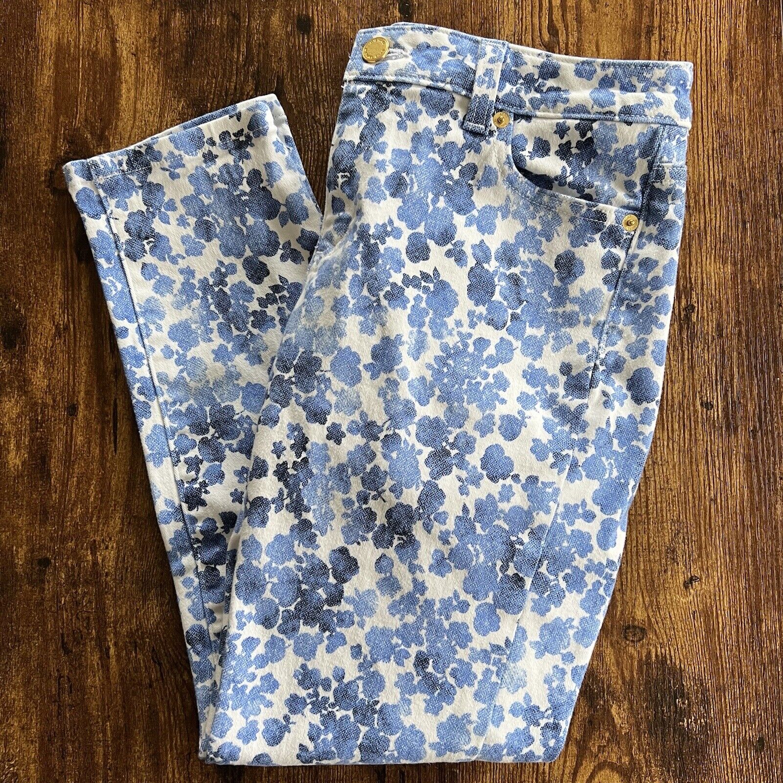 Michael Kors White & Blue Floral Cropped Pants - image 2