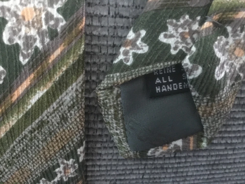 CORBATA PRIMAVERA JAEGER 100% SEDA FLORAL 57” EXCELENTE ESTADO Foto 3 de 4